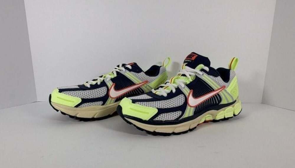 Nike Vomero 5 Sneaker Kid’s Size 6.5Y / 8 Women’s